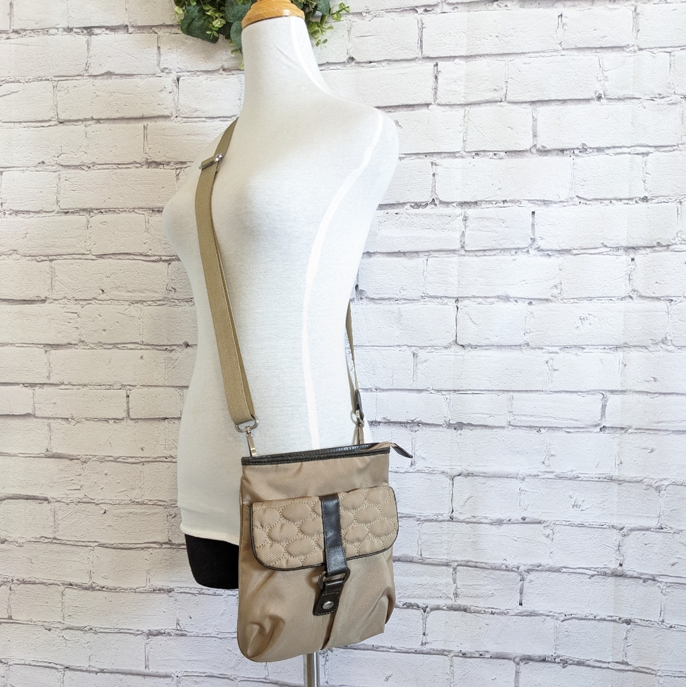 MOSEY 17 Rehabilitated Plastic Bottles Crossbody Bag Purse